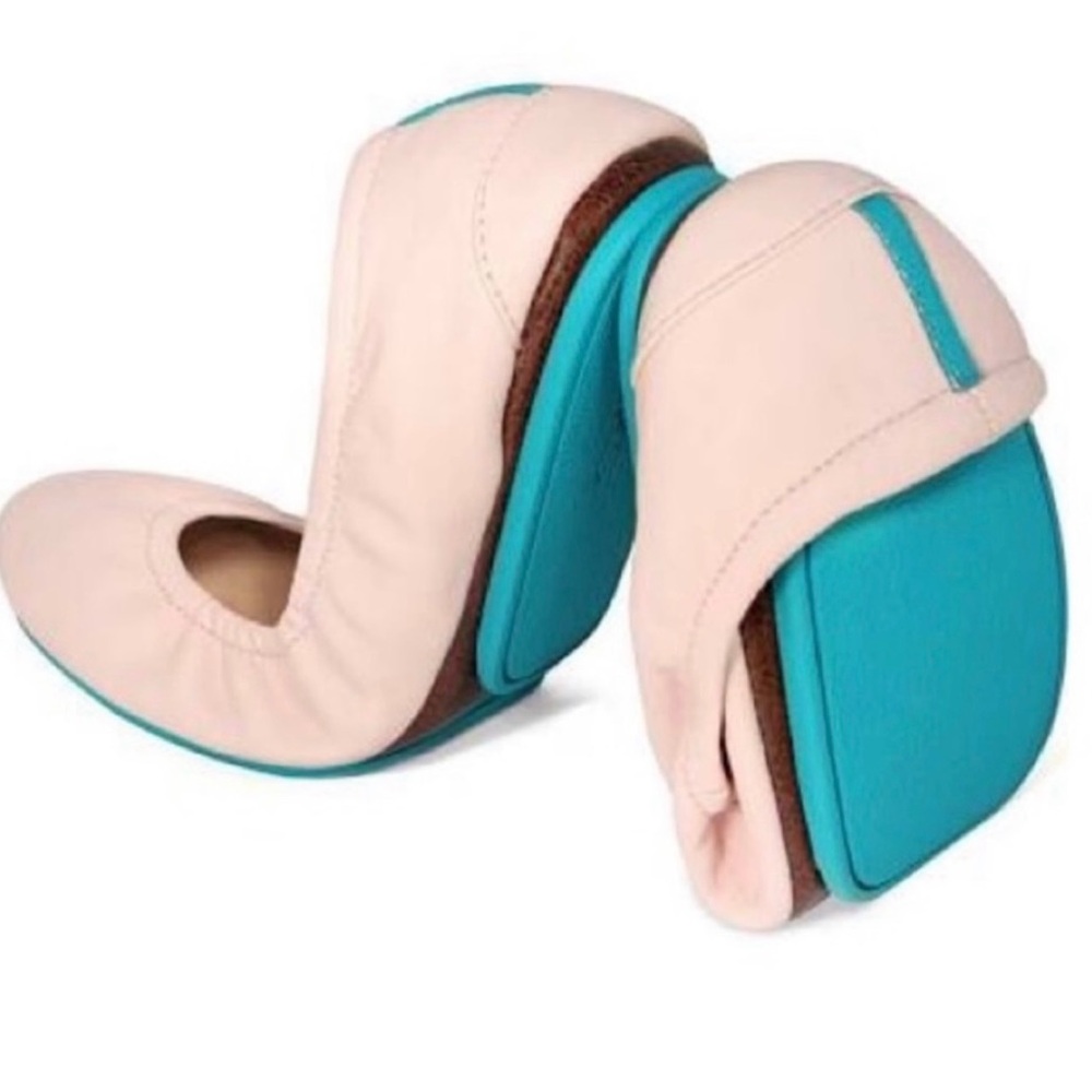 Light pink Tieks Size 7 flats